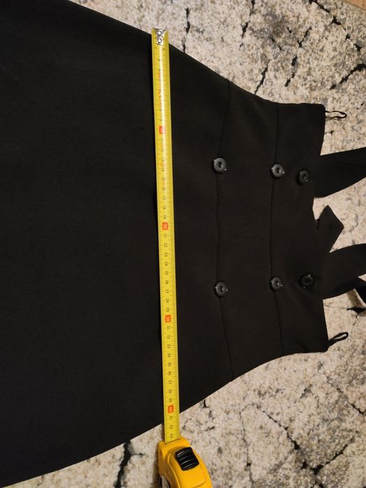 Czarna spódnica na szelki, z wysokim stanem, rozmiar 36