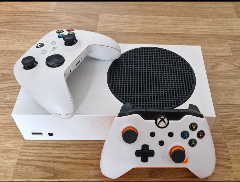 Xbox Series S [500gb] + 2 PADY