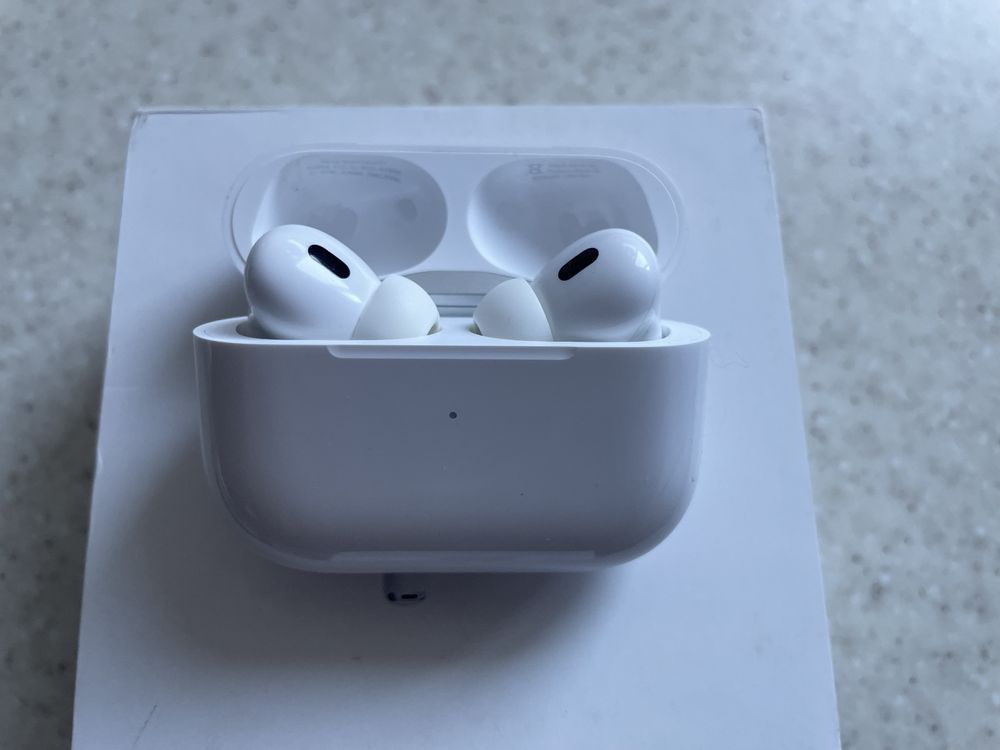 Airpods Pro 2 Type-C ( D02YFXCFP1 )+ кейс