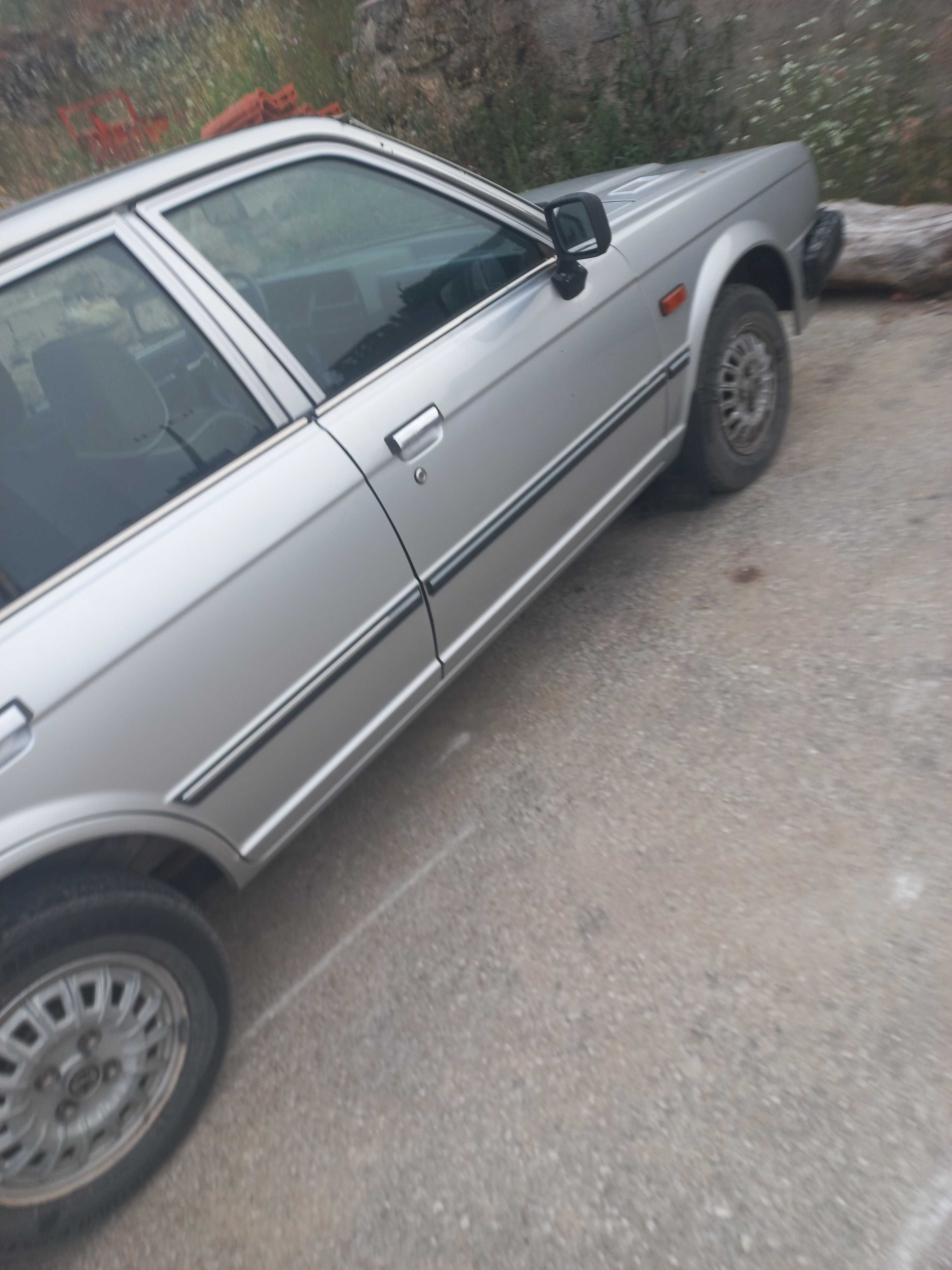 Carro antigo troco por mota