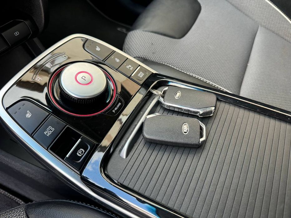 Кіа Ніро 64кВт  з гарантією