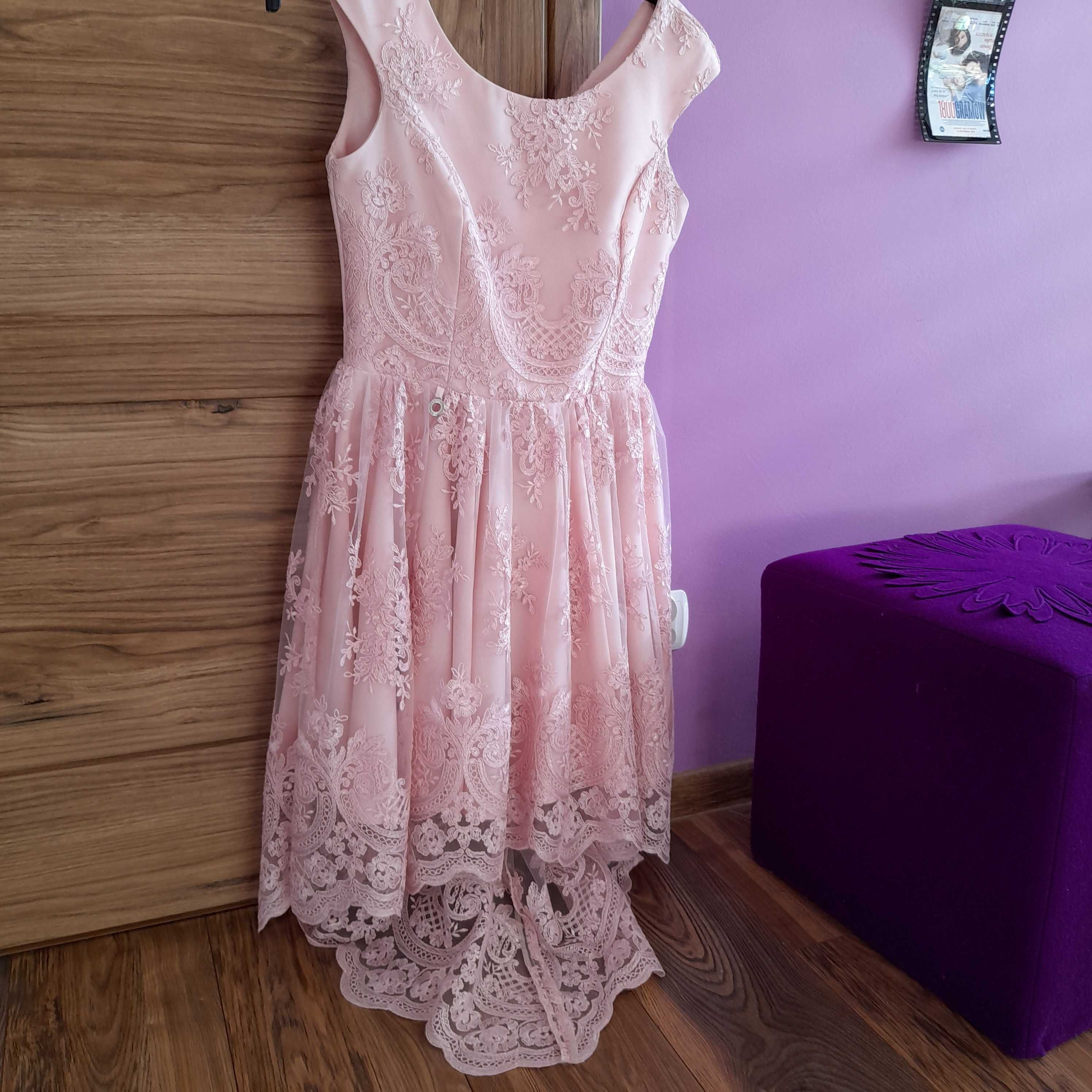 Śliczna różowa sukienka rozmiar 38