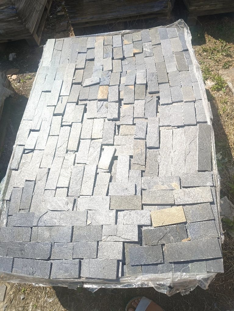 Piaskowiec gnejs kwarcyt