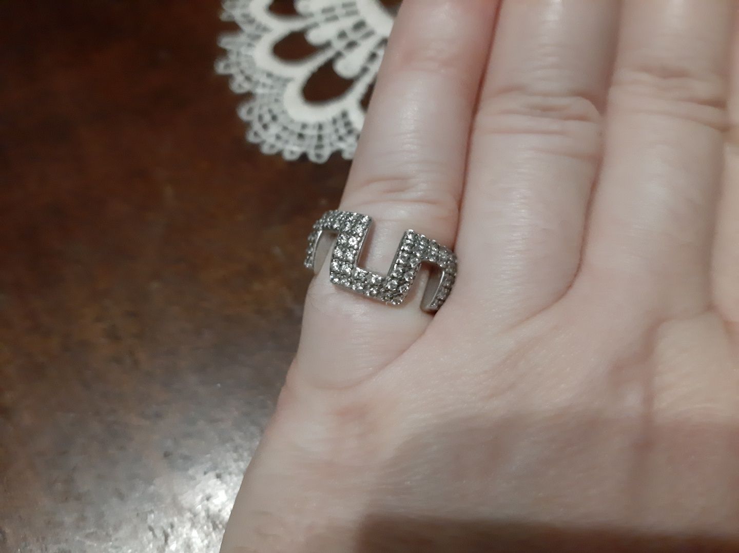 Серебро кольцо аметист, фианиты, циркон