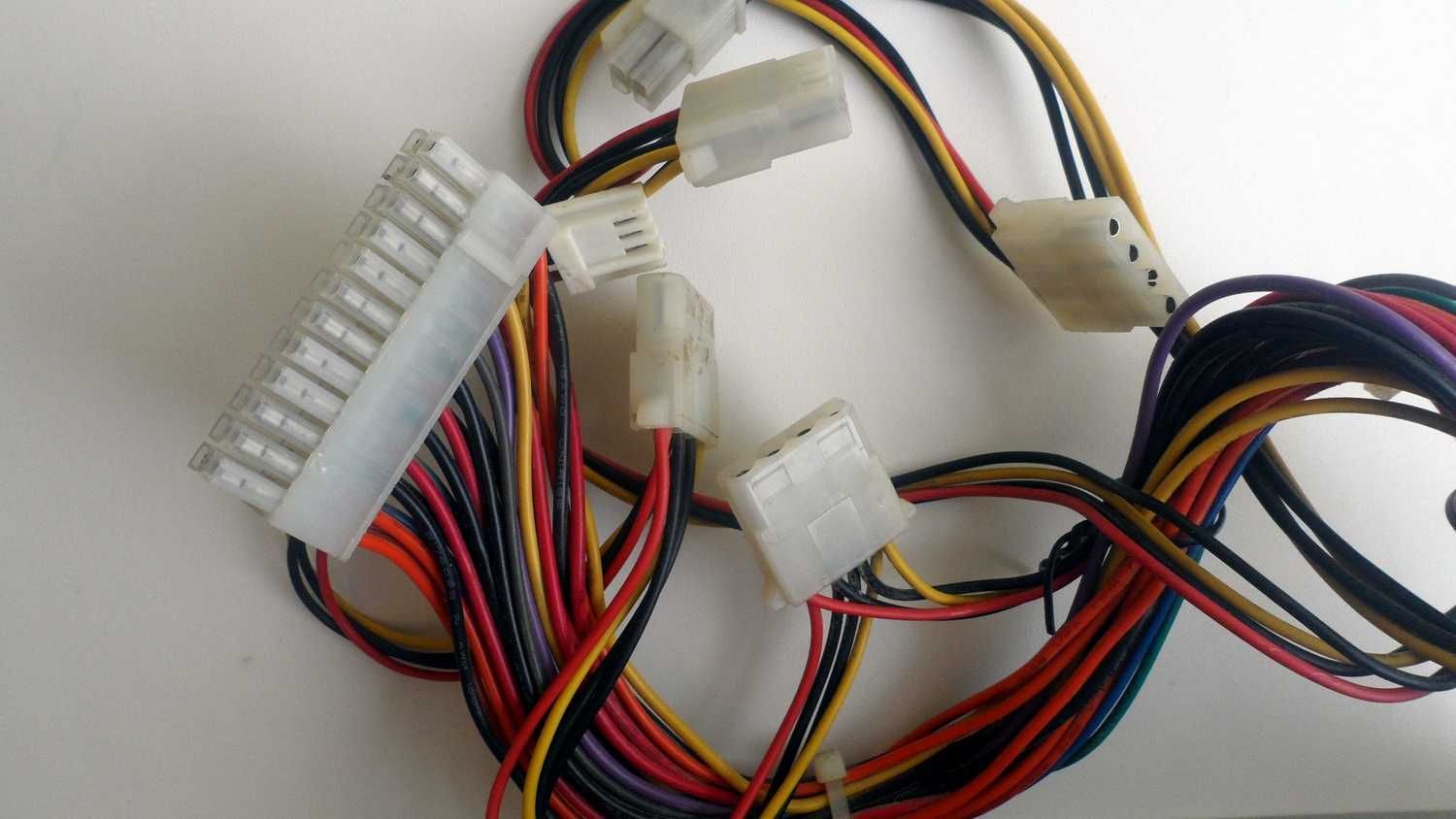 Блок живлення Delux ATX-350 P4 350 Вт