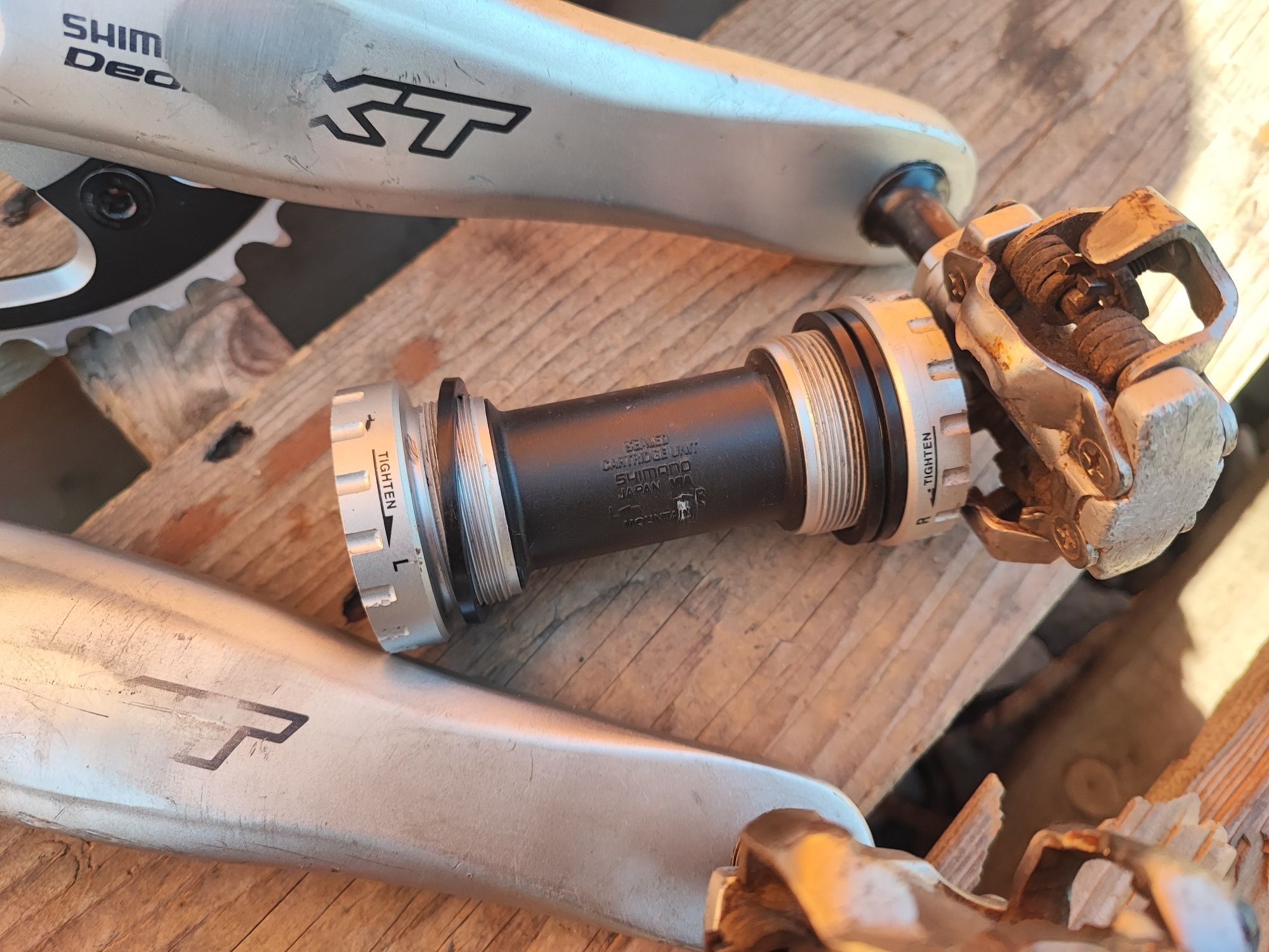 Napęd Single Speed Shimano Deore XT Hollowtech 2 DMR Bikes 1x1 16T