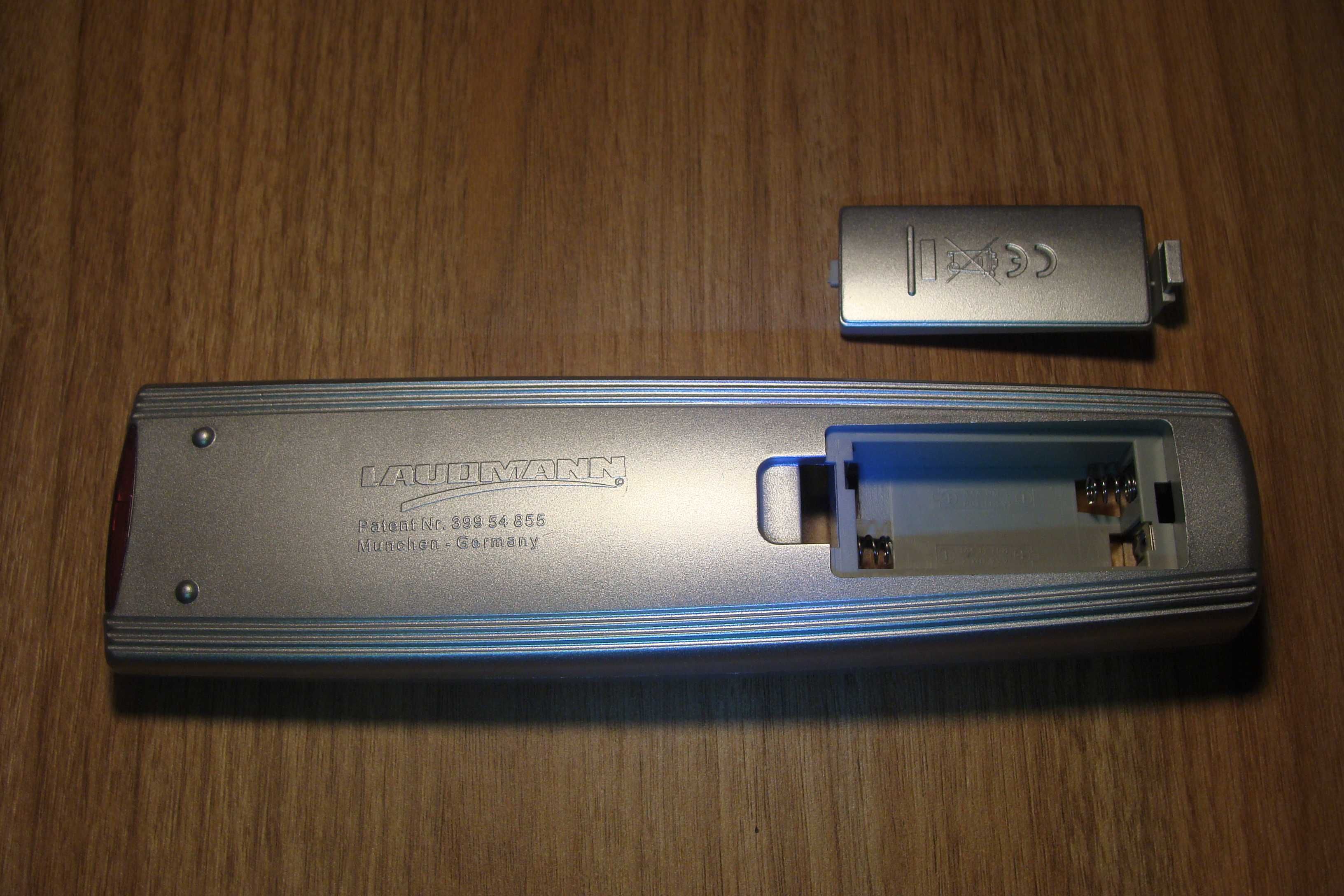 Pilot uniwersalny LAUDMANN  LM-367 ..do TV/SAT/CD/VCR/DVD..dobry stan