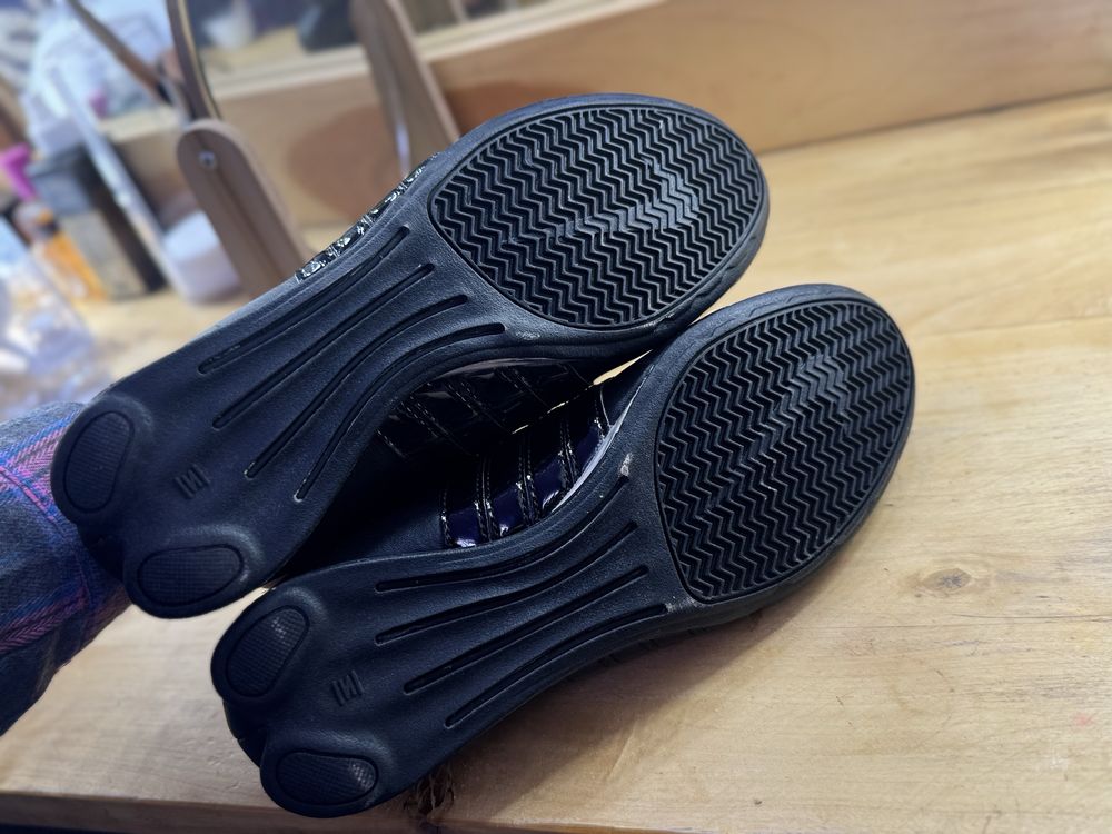 Продам nike izi нові