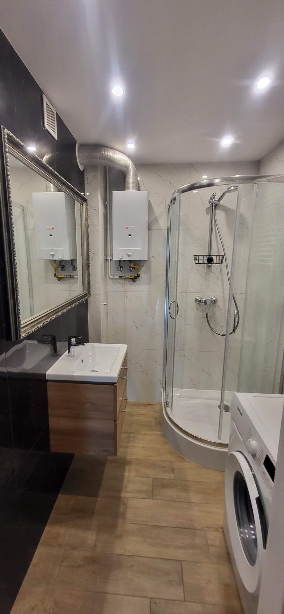 Wynajmę mieszkanie 4 pokoje + aneks, łazienka i WC 60m Świdnik