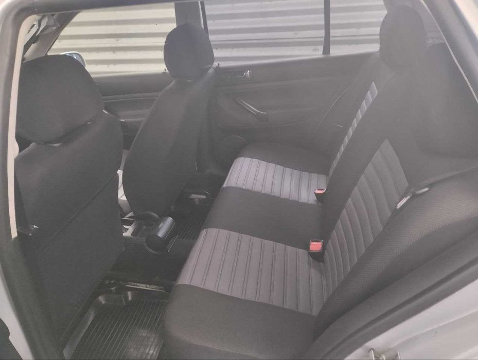 Volkswagen Golf 1998