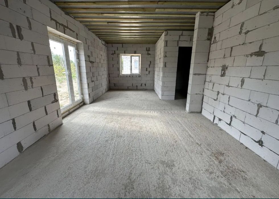 Новобудова 96м2 з терасою + 5сот землі