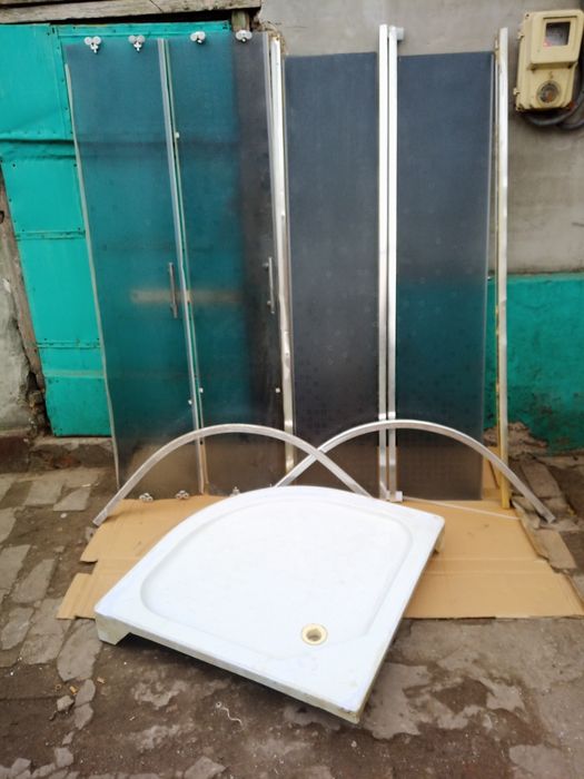 Продам душевую кабинку