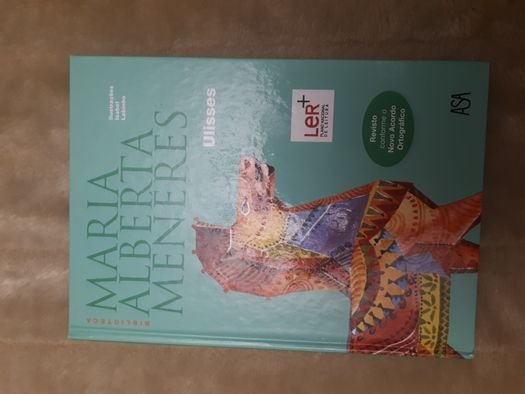 Livro "Ulisses" de Maria Alberta Menéres