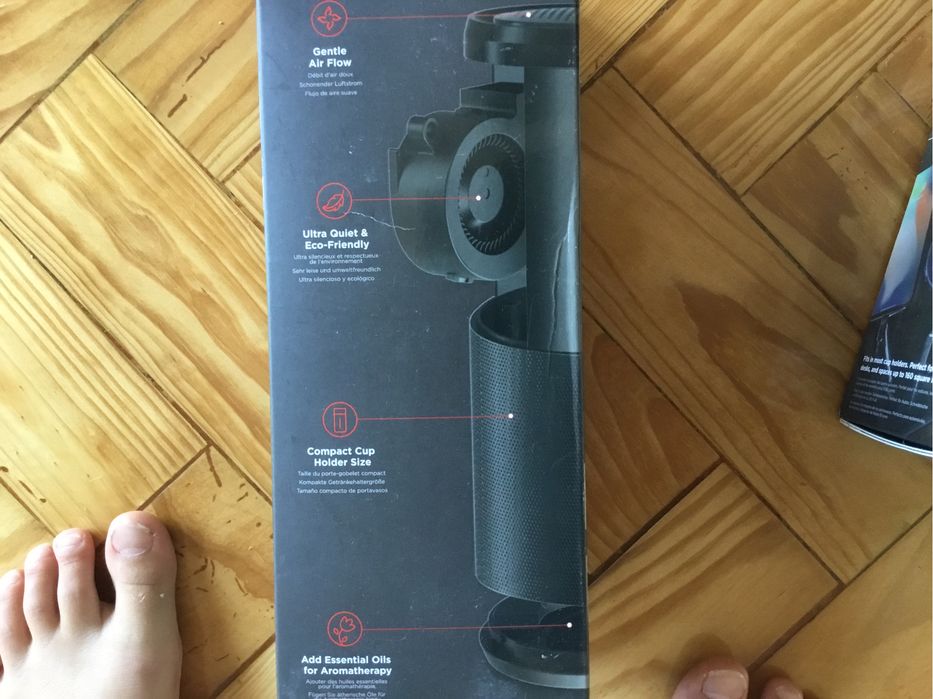 É um pequeno purificador de ar UV portátil