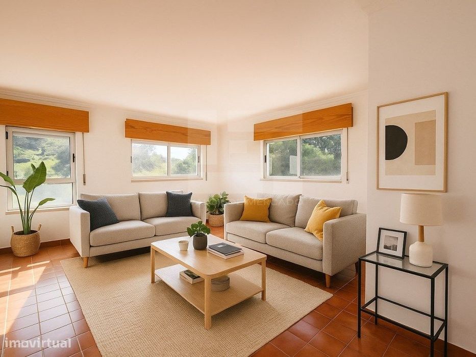 Apartamento T2 - Praceta Fernando Curado Ribeiro, Pau Gordo