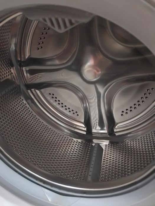 Пральна машина AEG