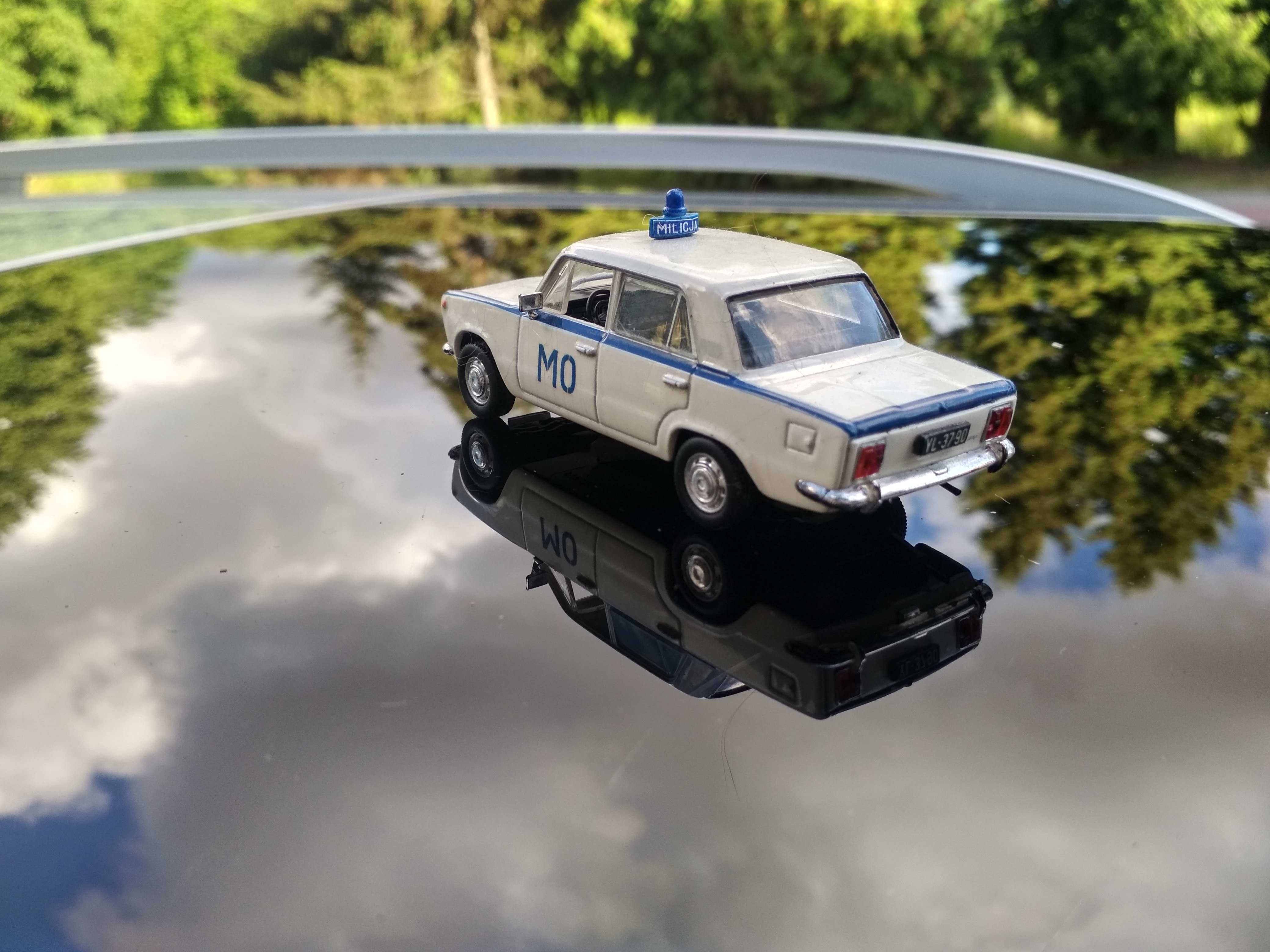 Fiat 125 MILICJA w skali 1:43