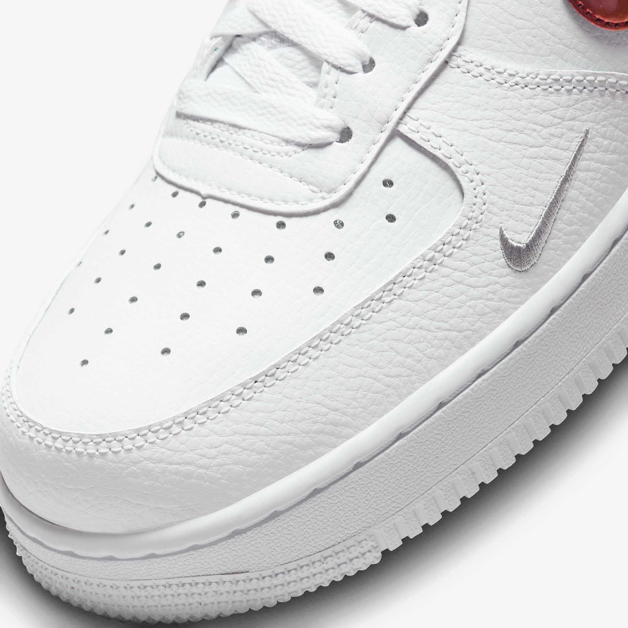 Оригінальні кросівки Nike Air Force 1 'White Red Grey FD0654-100