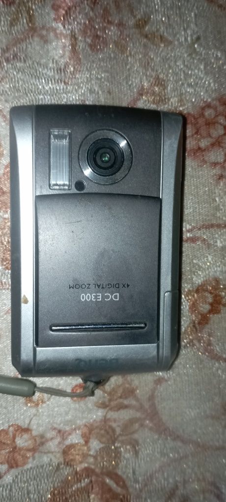 Цифровий фотоапарат Beng DC E300