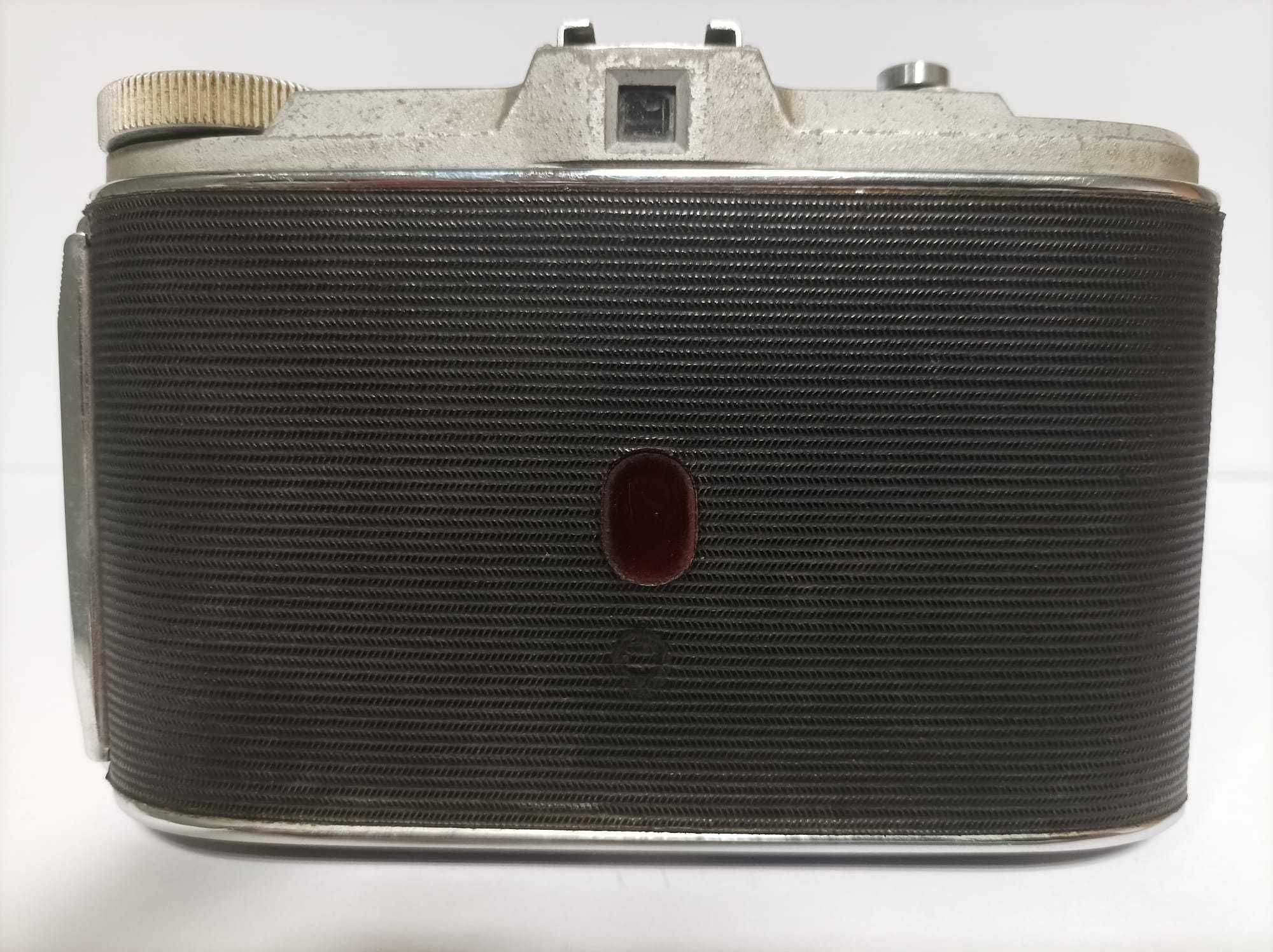 Máquina fotográfica de fole antiga - AGFA Isolette