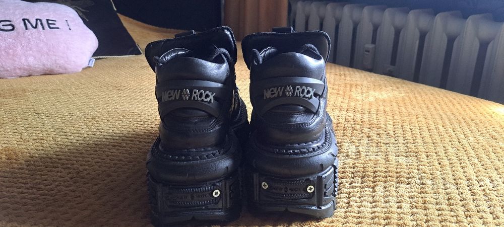 Sprzedam oryginalne buty marki NEW ROCK