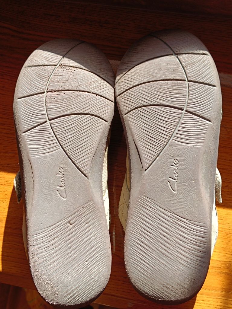 Жіночі мокасини Clarks