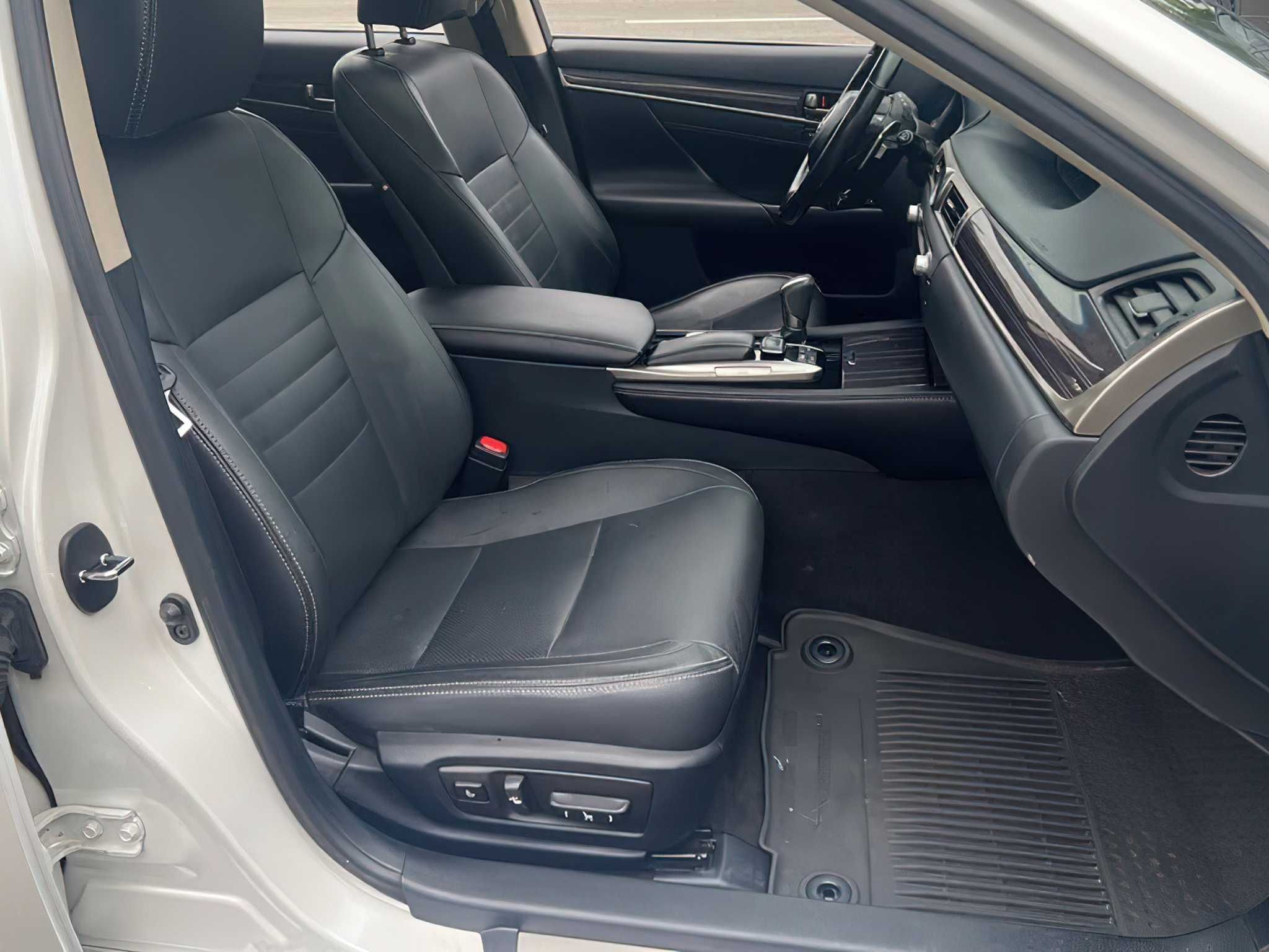 Lexus GS350  2020
