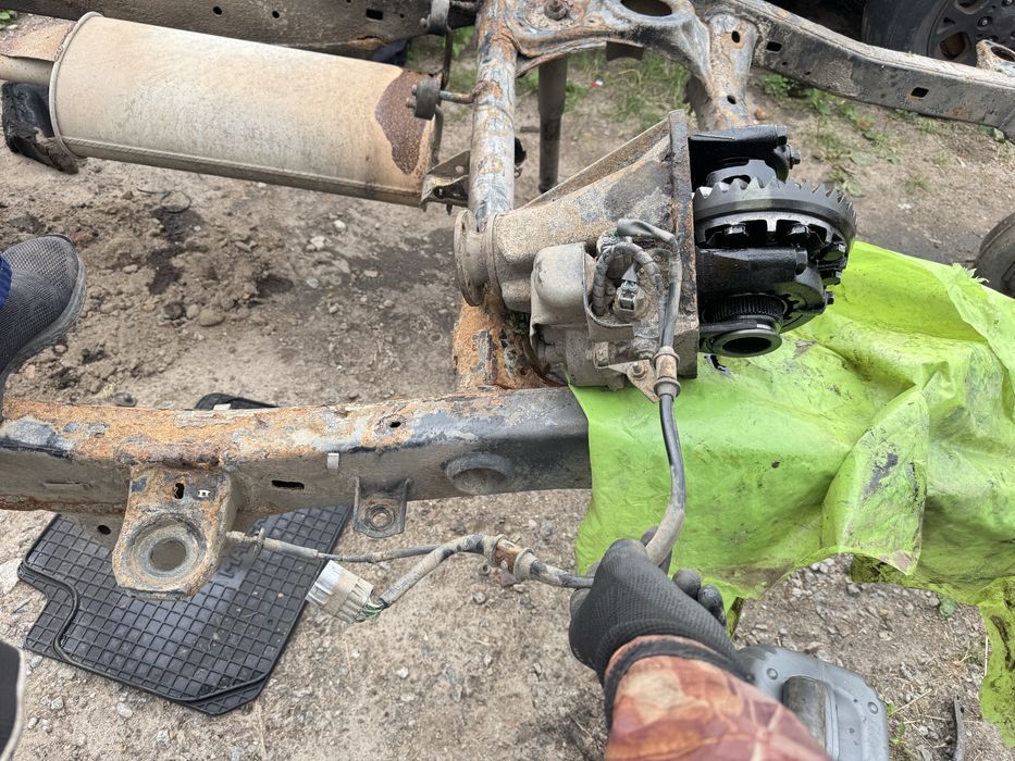 Редуктор  міс  перед зад  Toyota  prado прадо 90   95 43/10