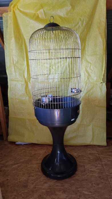 Большая клетка для птиц