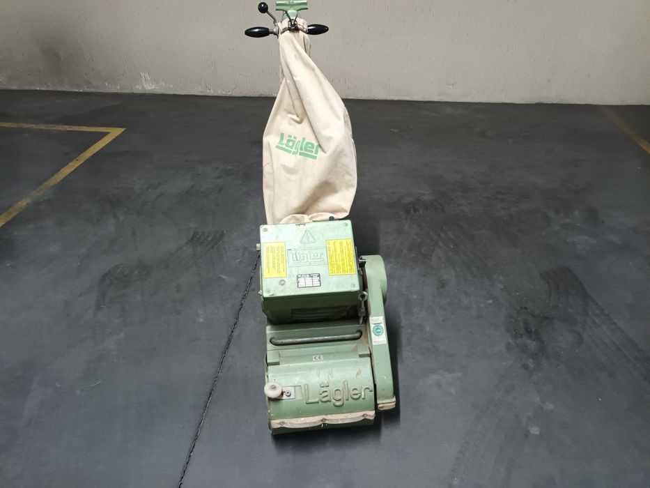 Vendo conjunto de máquinas de afagar soalhos da marca Lägler