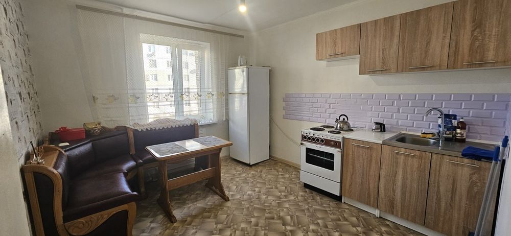 Оренда великої 1к.кв на Космосі вул. Олімпійська