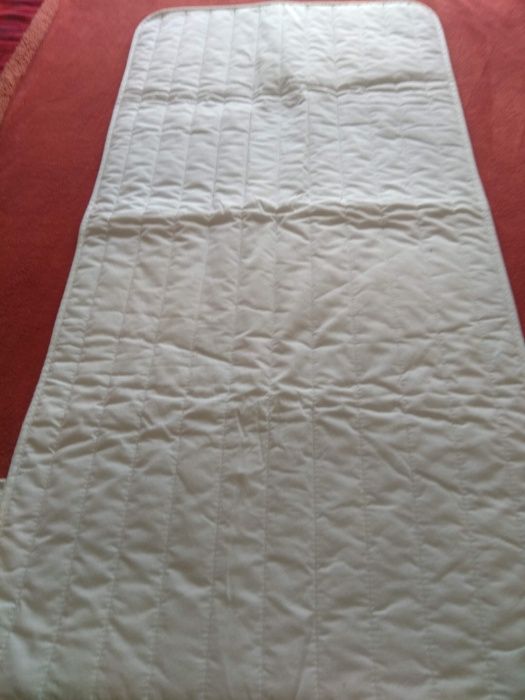 Protector de colchão para cama de grades