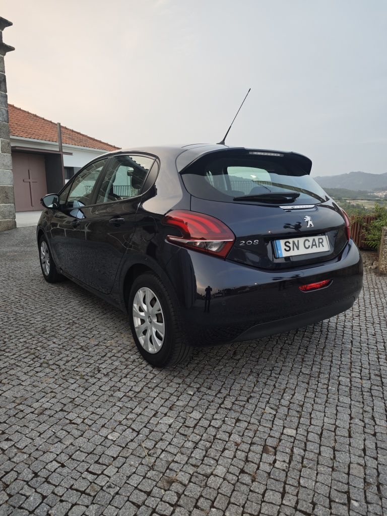 PEUGEOT 208 1.2 85cv Affaire Premium