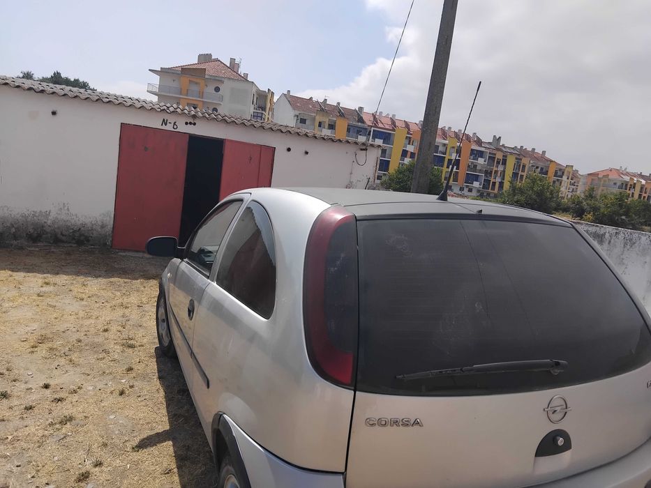 Urgente corsa 1.3 cdti 2004