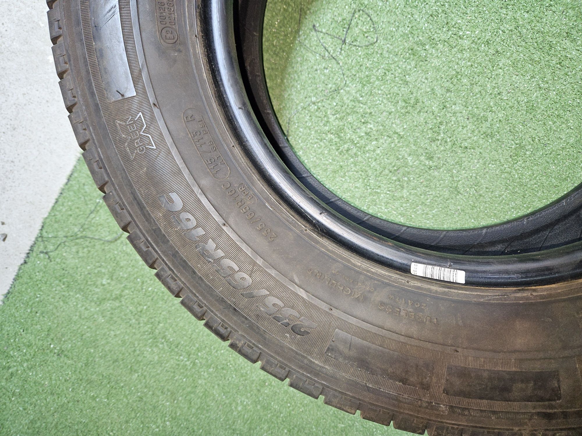 Sprzedam opony letnie Michelin 235/65R16C