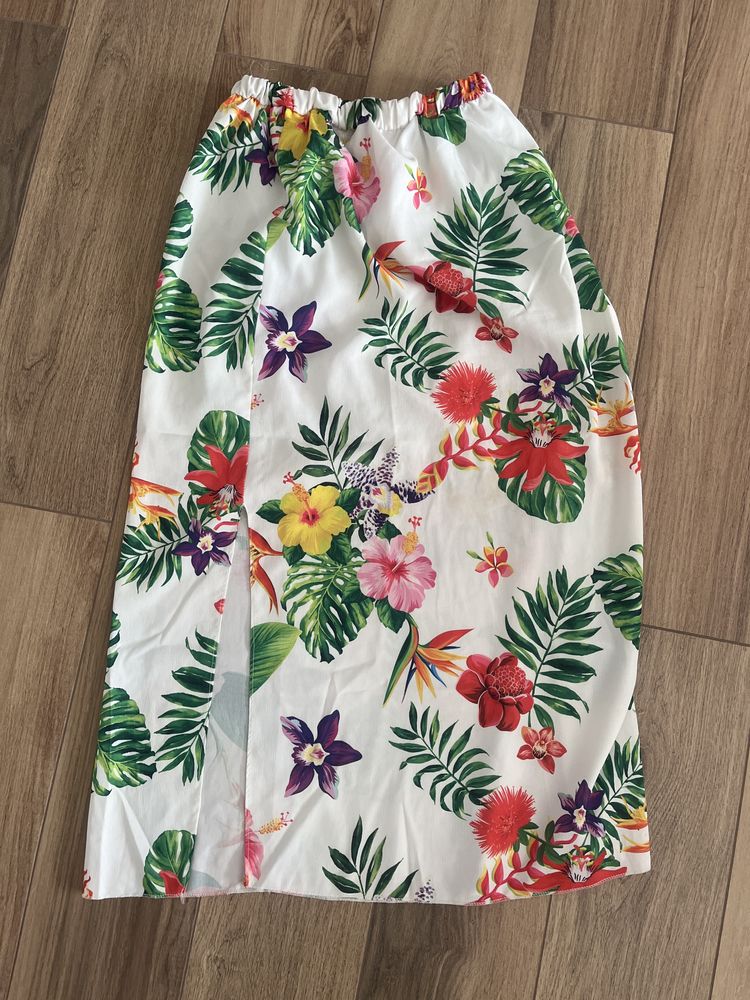 Spódnica maxi w kwiaty (letnia)