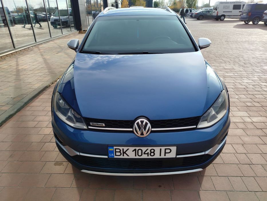 Продам Volkswagen Golf 7 Alltrack