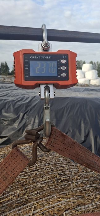 Sprzedam bele słomy 125x125 waga 240kg