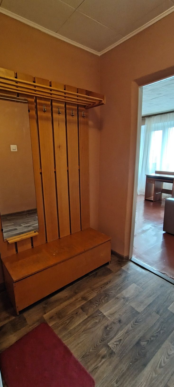 Продам однокімнатну квартиру з меблями і технікою