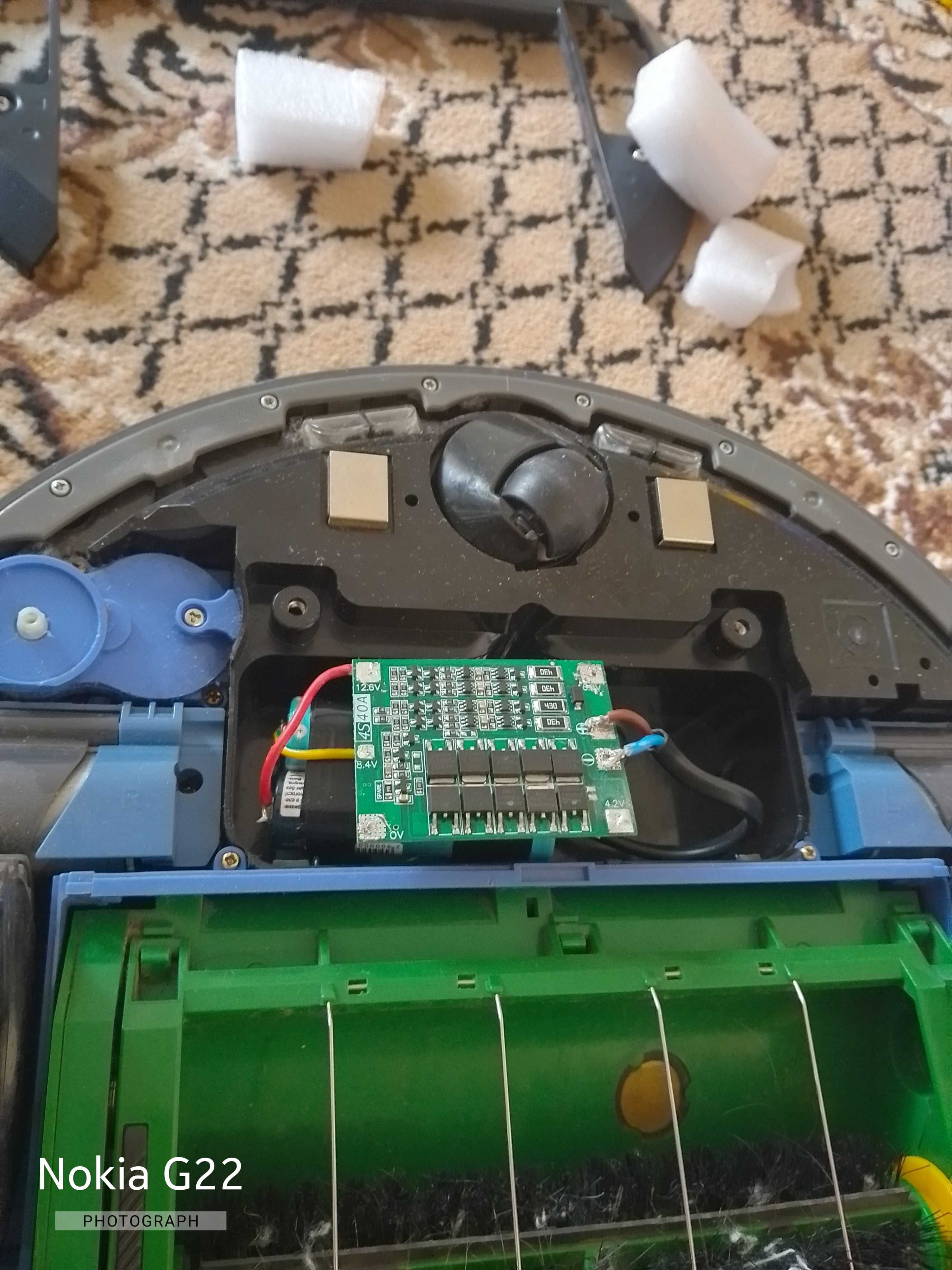 Робот-пилосос Roomba 611