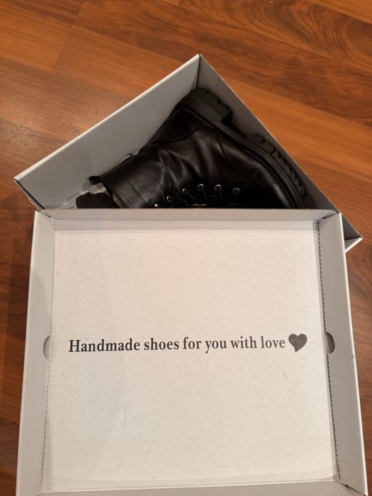 Продам жіночі череаики