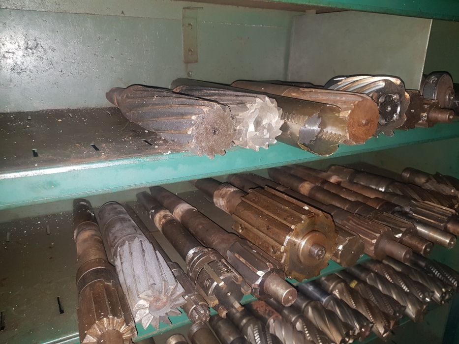 Ferramentas buchas pinças mesas visore metalomecanica
