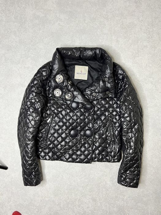 Куртка пуховик Moncler оригинал размер S - XS
