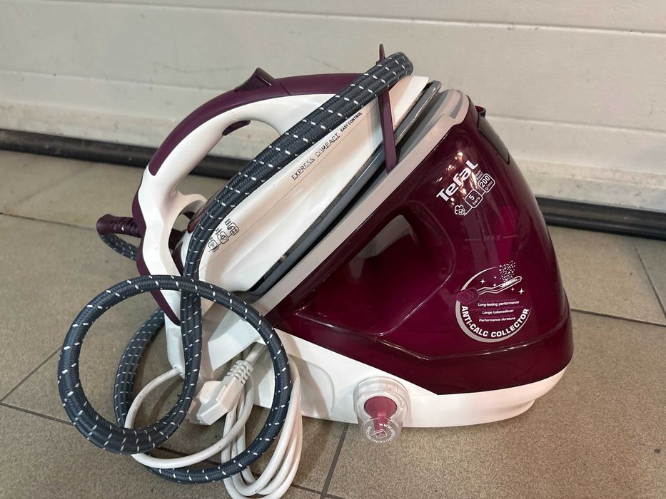 Żelazko stacja parowa Tefal