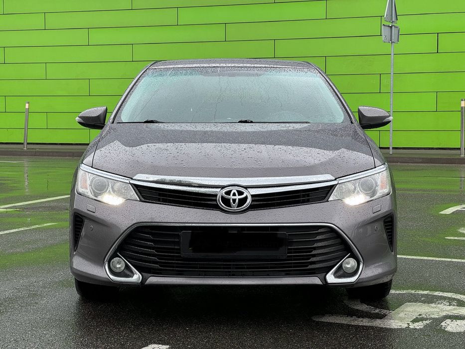 Продам Toyota Camry