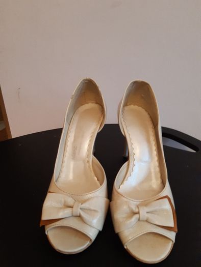 buty na obcasie peep toe beżowe nude 37 odkryte palce