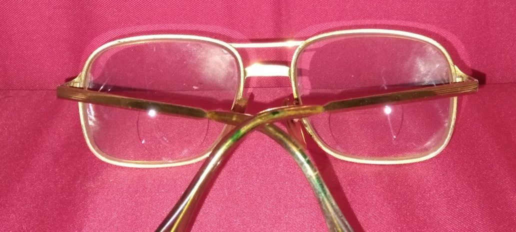 Męskie oprawki okularów