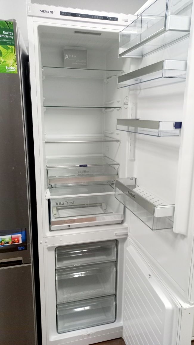 Холодильники Bosch-Siemens.  2м