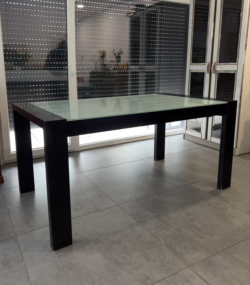 Mesa de jantar extensível