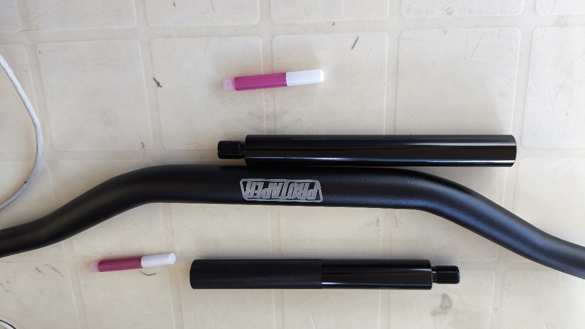 Guidão de motocicleta pro, barra gorda cônica, 1-1/8",
28mm, anodizaçã